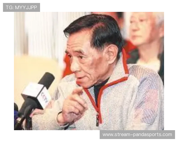 资阳足球三大球星深度解析他们的成长历程与足球成就